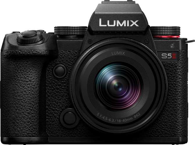 Panasonic Lumix DC-S5 II + Panasonic Lumix S 18-40mm f/4.5-6.3