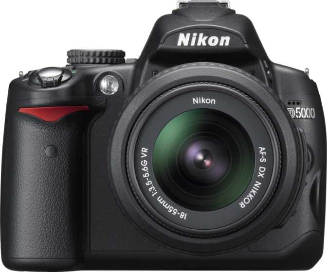 Nikon D5000 + 18-55mm f/3.5-5.6G AF-S VR DX NIKKOR