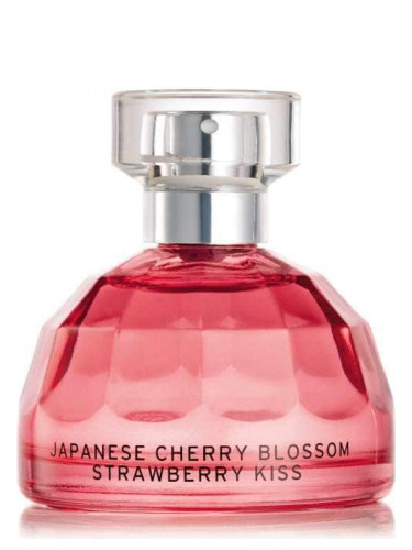 The Body Shop Japanese Cherry Blossom Strawberry Kiss Kadın Parfümü